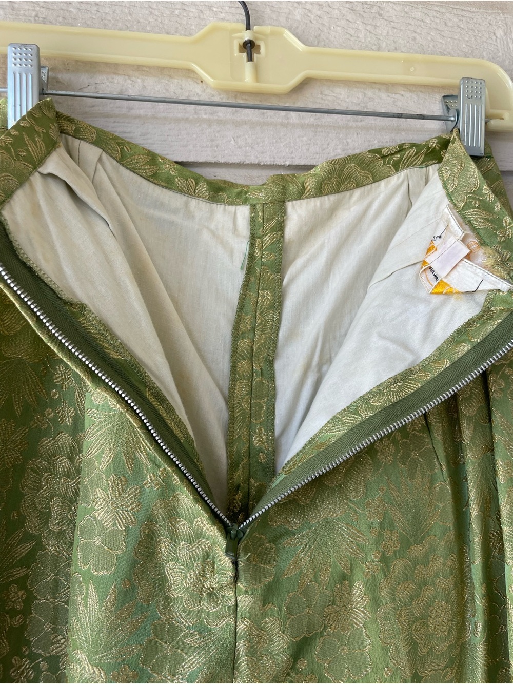Vintage Kamehameha 2-Pc Green/Gold Floral Woven Blazer/Pant Set - Picture 13 of 13